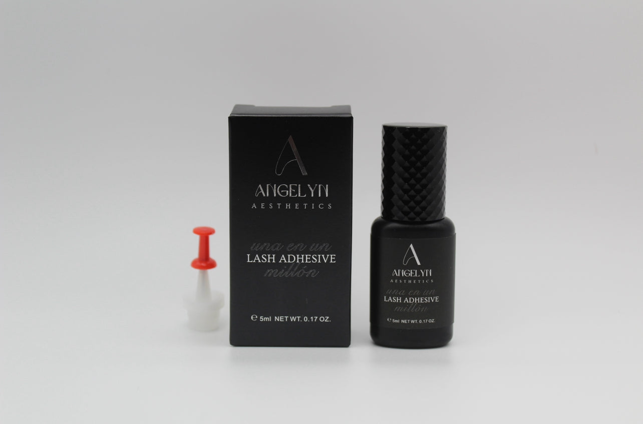 Una En Un Millon Lash Adhesive